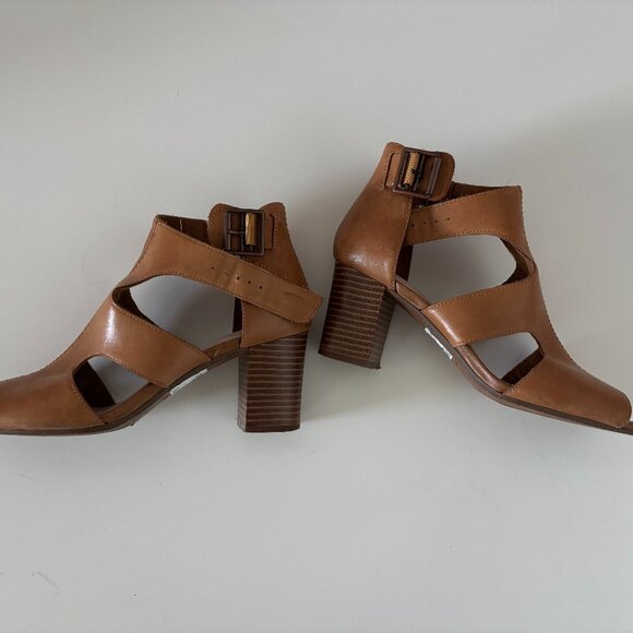 Clarks Deva Heidi Sandals Sz7B - Picture 1 of 4